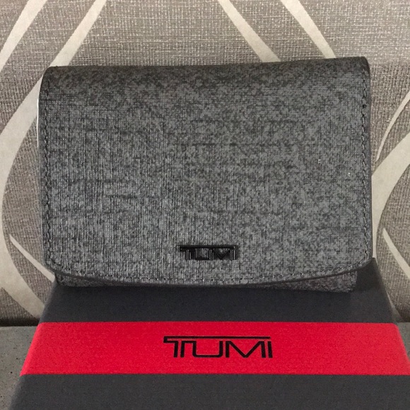 tumi sinclair wallet